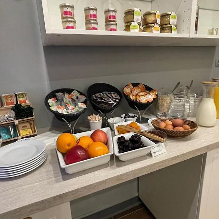 Hotel Eiffel Kensington Париж Экстерьер фото