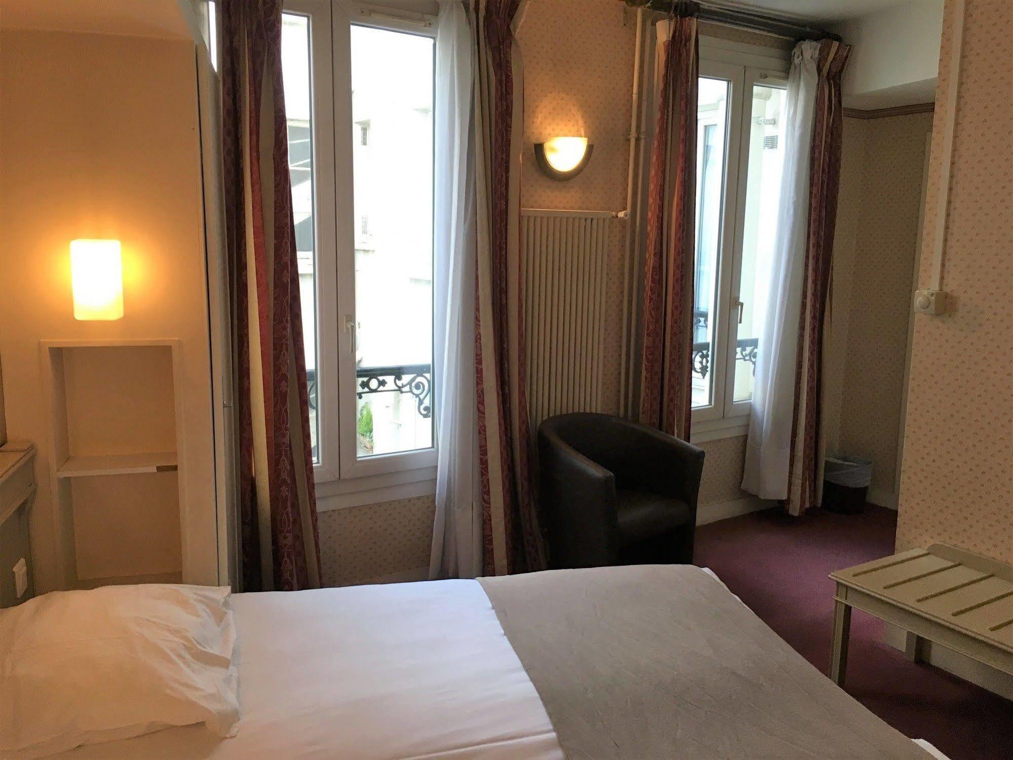 Hotel Eiffel Kensington Париж Экстерьер фото