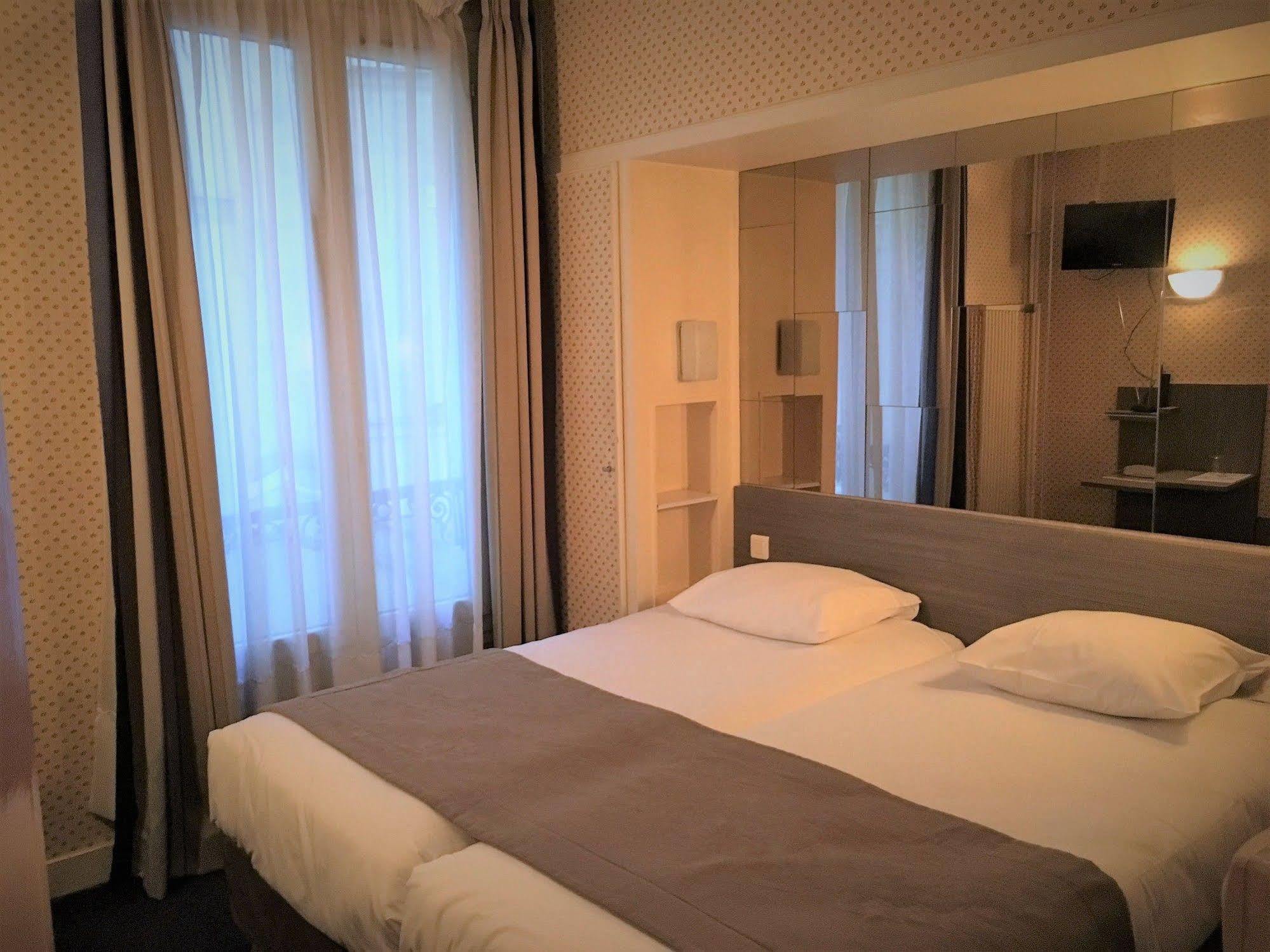 Hotel Eiffel Kensington Париж Экстерьер фото